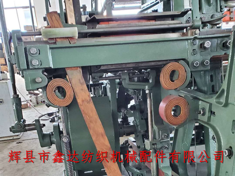 蘇式4X4多梭織布機(jī)